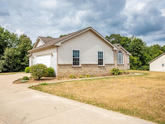 5th image of 1424 Willow Dr
