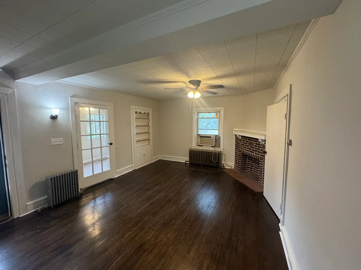 5 bed, 1505 sqft, $1,800 — Photo 4
