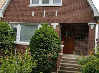4147 W Nelson St #1, Chicago, IL 60641