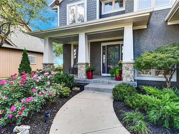 16044 Kessler St, Overland Park, KS 66085