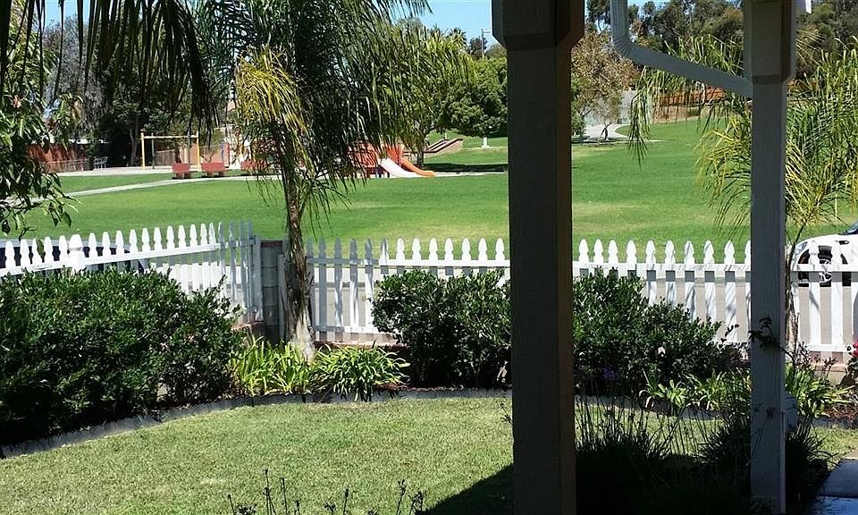 1st image of 2585 Elm Ave