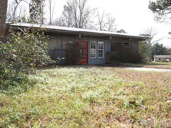 2nd image of 907 Maple Ave