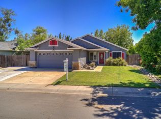 1618 Lariat Ln, Olivehurst, CA 95961