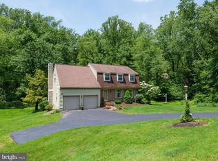 30 Schoolhouse Ln, Coatesville, PA 19320