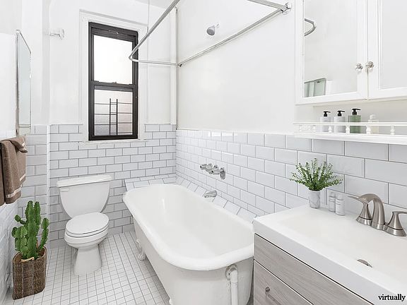 5th image of 611 W 156th St #45