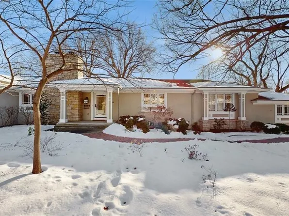 2721 W 69th St, Mission Hills, KS 66208