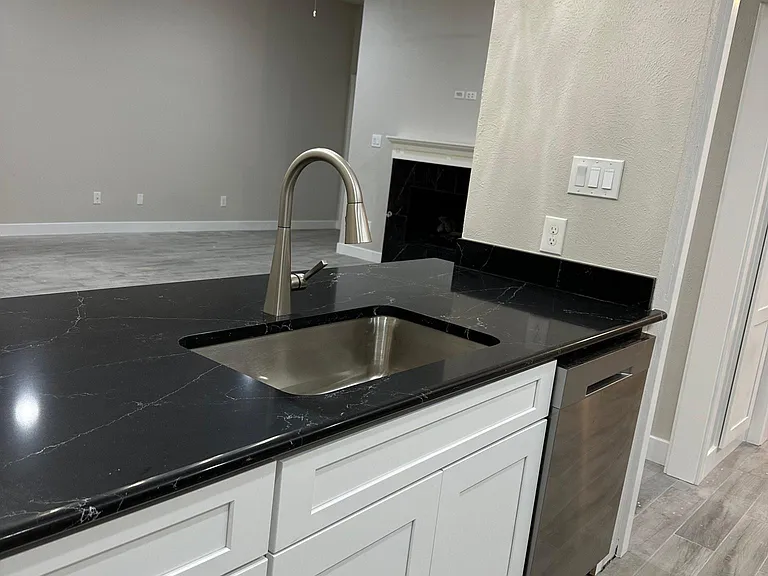 2501 Stanford Ct — Photo 9
