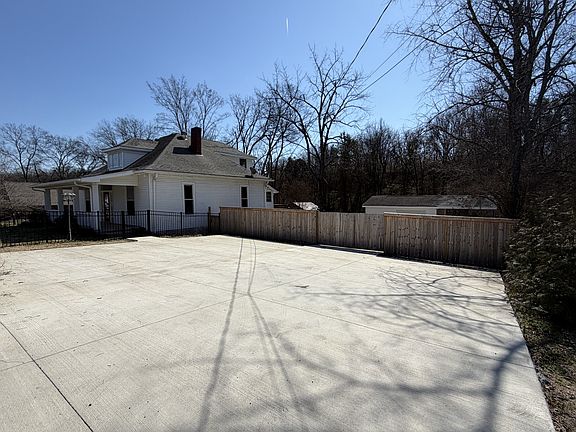 5th image of 353 Tusculum Rd