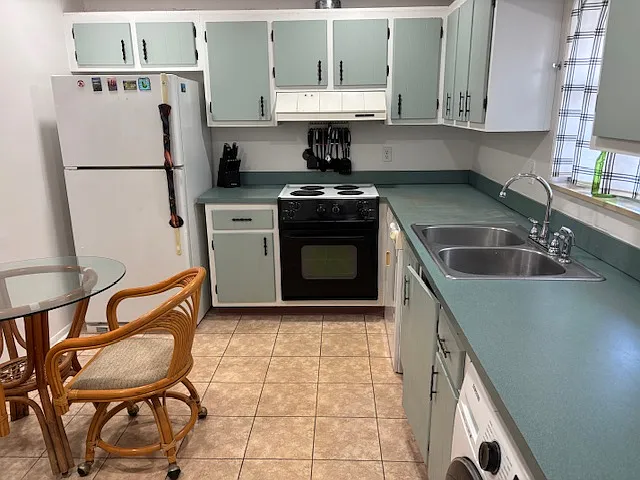 108 Amherst Ln #108 — Photo 7