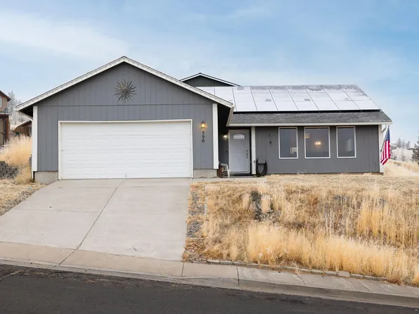 590 SW H St, Madras, OR 97741