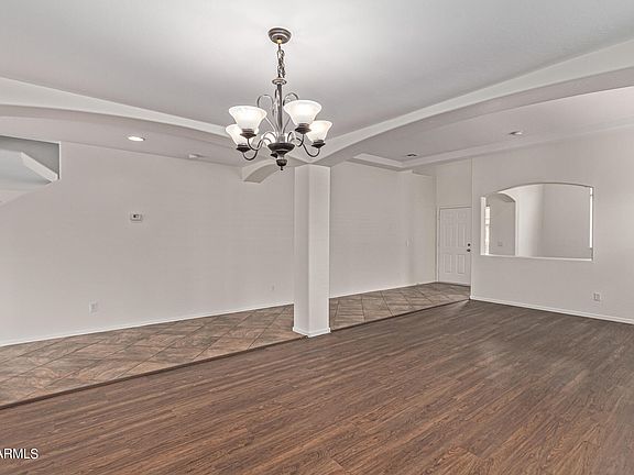 5th image of 16733 W WASHINGTON Street