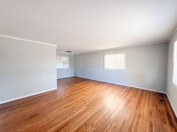 3rd image of 1117 Womack Ave