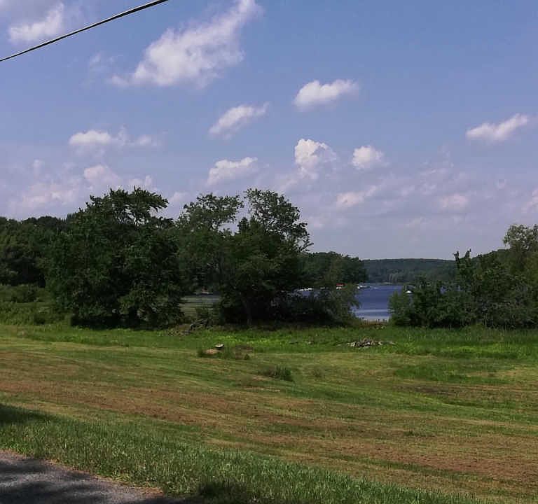 2nd image of Lake Henry Rd