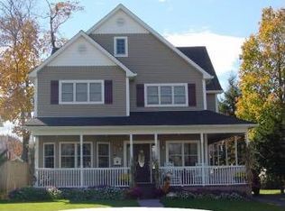 140 Terrace Ave, Hasbrouck Heights, NJ 07604