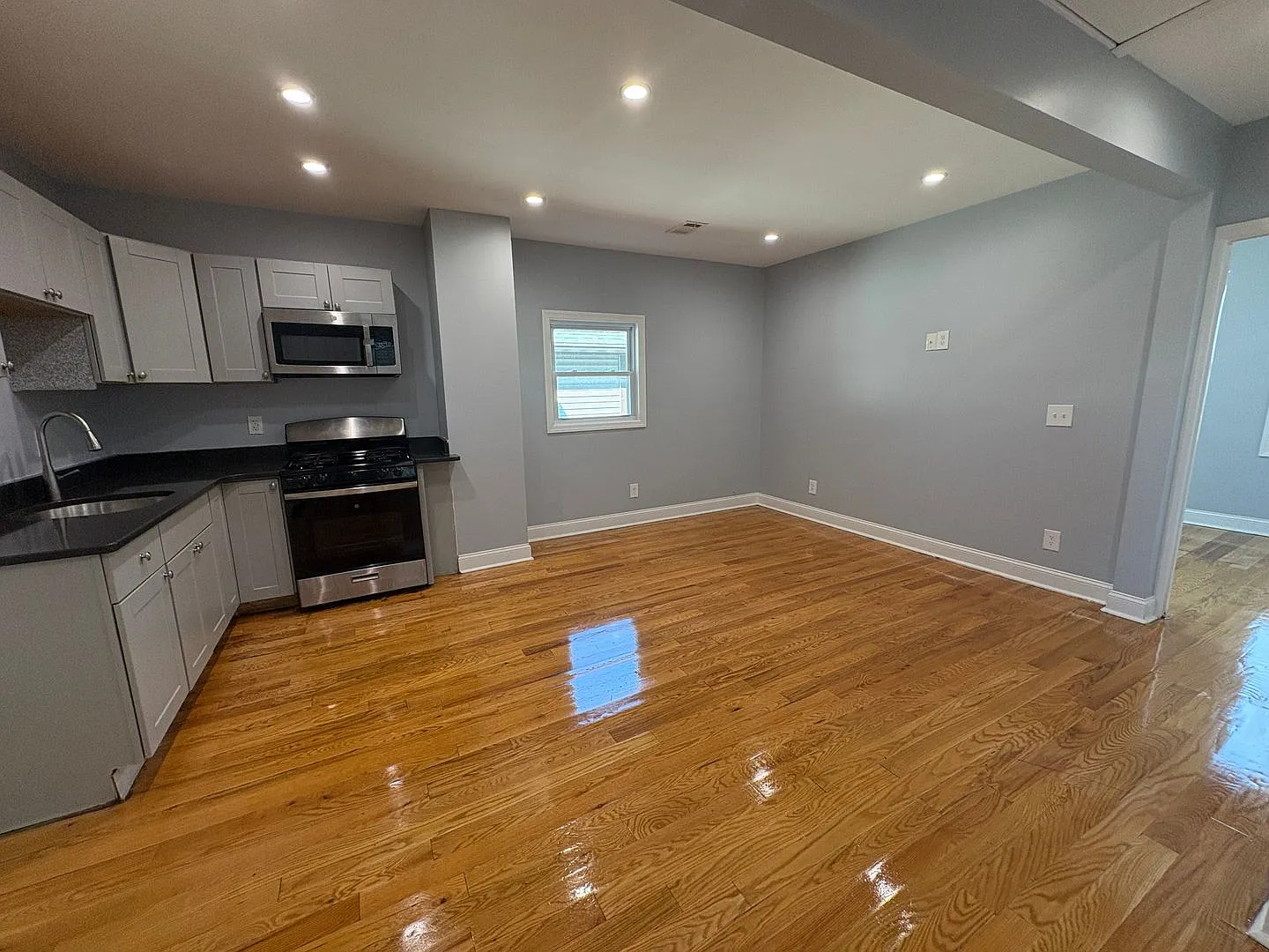 1224 Monroe Ave. — Photo 2