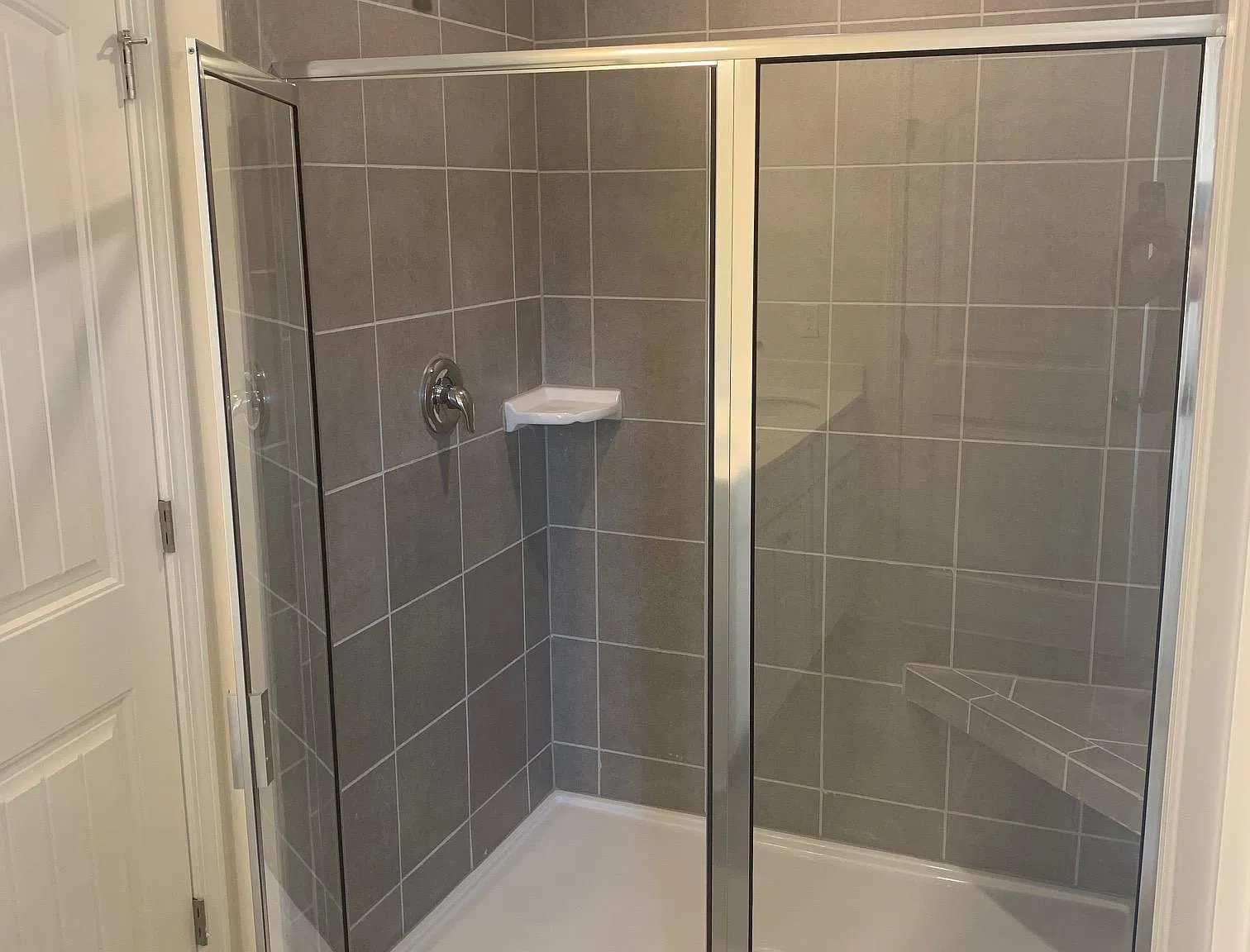 3 bed, 1920 sqft, $2,500 — Photo 4
