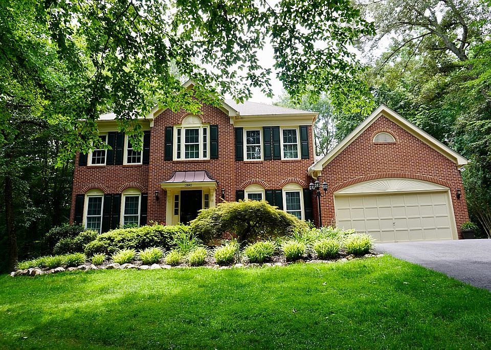 1st image of 13840 Holly Forest Dr