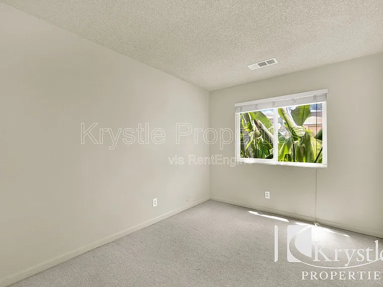 115 Daffodil Cir — Photo 12