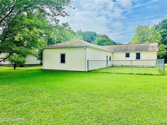 5th image of 61 Scottland Dr