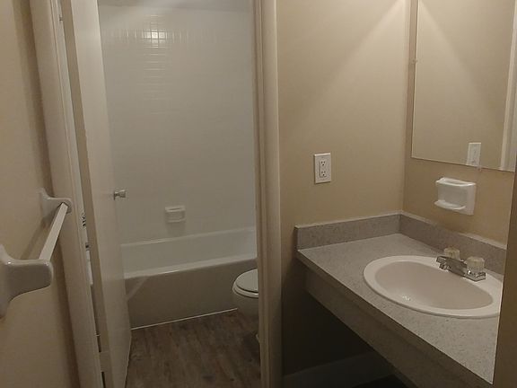 2 FULL Bath