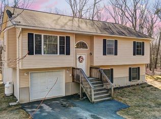 179 Sunrise Dr, Milford, PA 18337