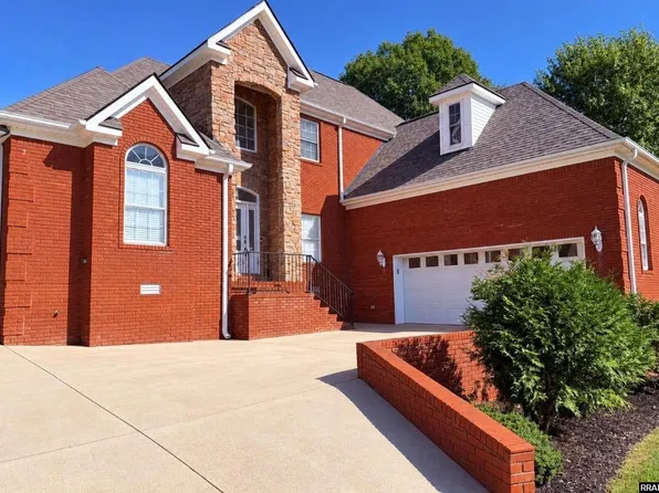 126 Forest Dr, Martin, TN 38237