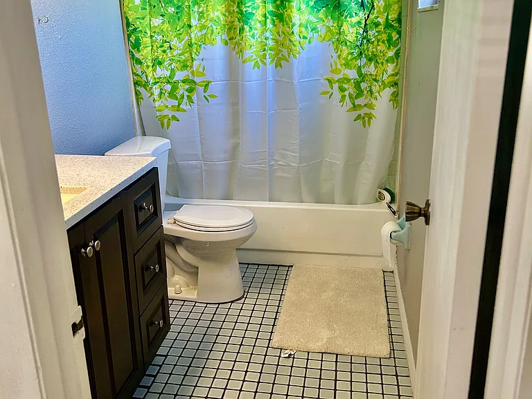 6451 Sutherland Ave — Photo 12