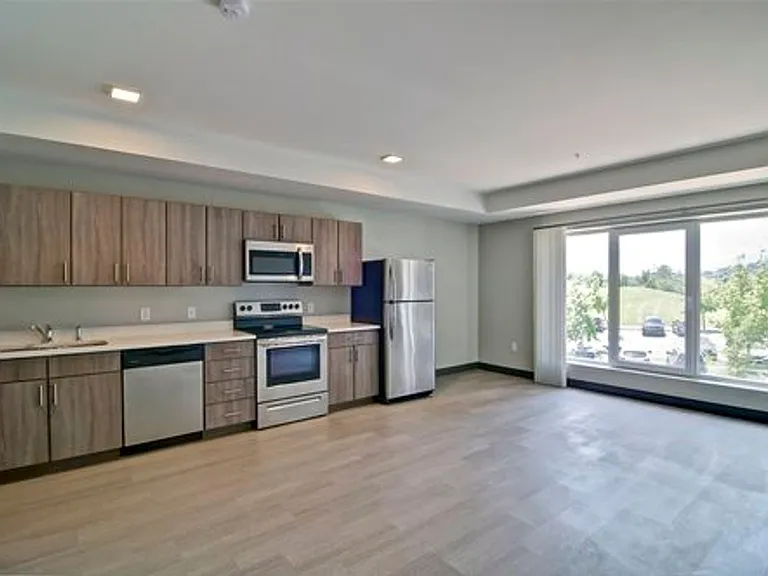 10 North — Photo 25
