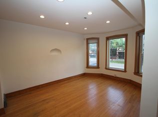 1906 W Foster Ave #1A, Chicago, IL 60640