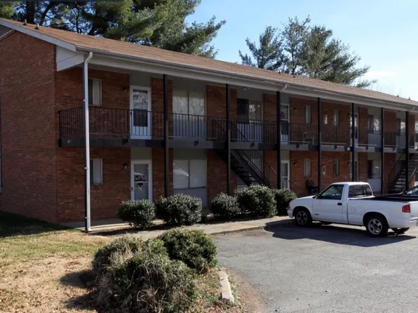 340 W Wall St, Rural Hall, NC