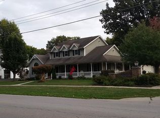 1 Lafayette Mdws, Mattoon, IL 61938
