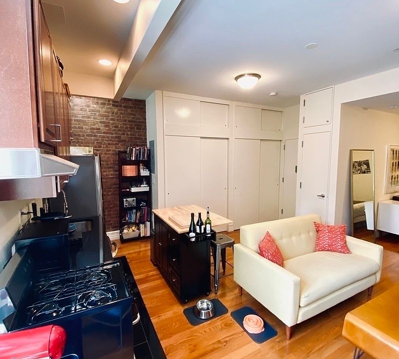 1st image of 24 W 88th St APT 2A