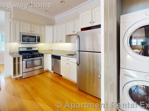 36 Berkeley St #3, Somerville, MA 02143