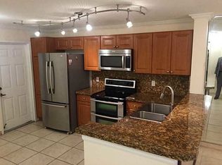 4053 Crystal Lake Dr, Pompano Beach, FL 33064