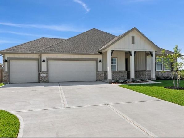 12106 Old Fashion Cir