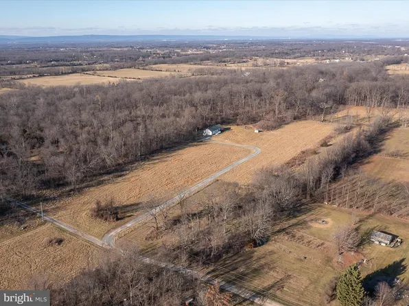 1495 Shirley Rd, Summit Point, WV 25446