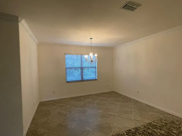 9353 Glenforest Dr — Photo 17