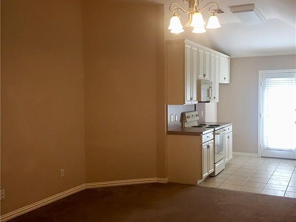 5th image of 1004 Teresa Ct
