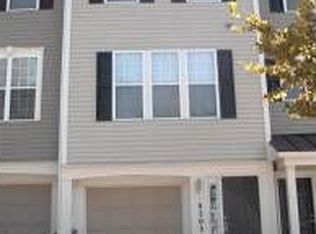 8203 Lyndhurst St, Laurel, MD 20724