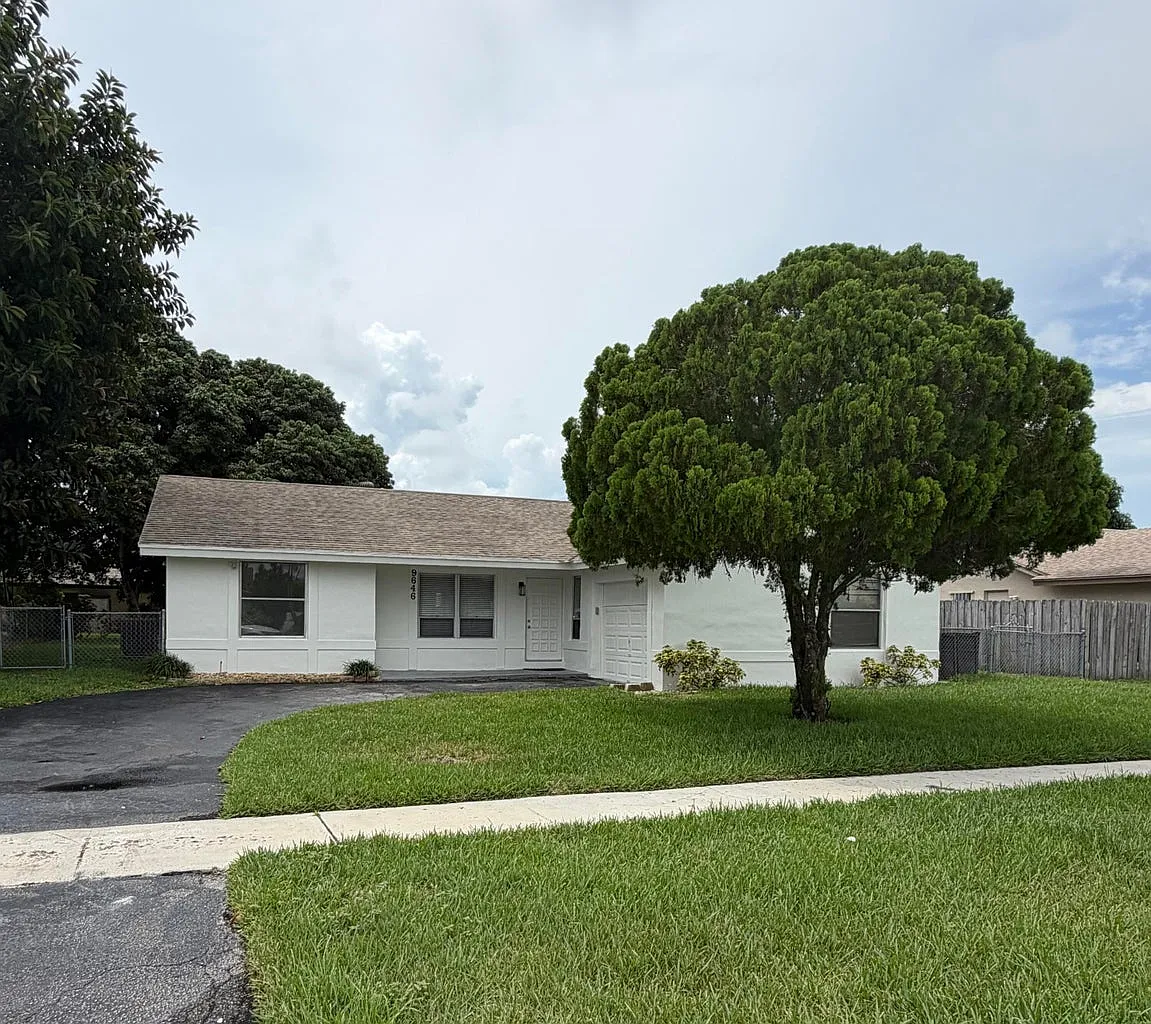 4 bed, 1537 sqft, $3,650 — Photo 2