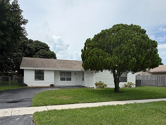 2nd image of 9646 Ohio Pl