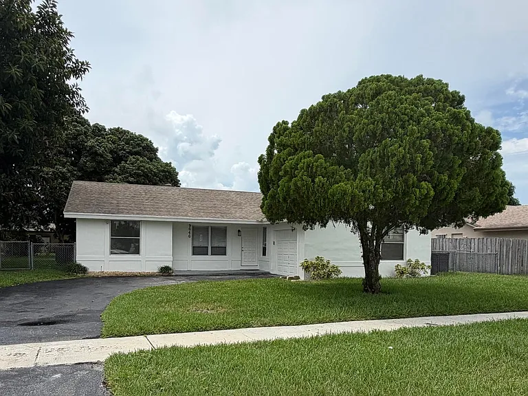 9646 Ohio Pl — Photo 2