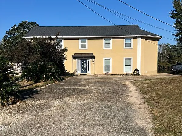 235 W Baratara Dr, Chickasaw, AL 36611