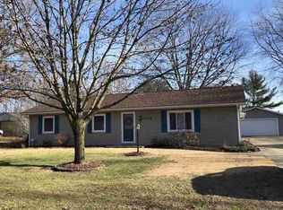 9798 S Armstrong Pl, Terre Haute, IN 47802