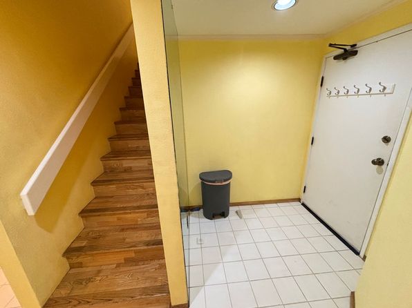 1649 Waikahalulu Ln APT C12