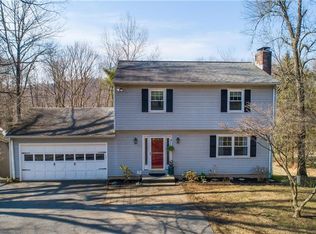 40 Old Middle Rd, Brookfield, CT 06804