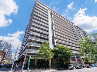 111 Elizabeth St #917, Toronto, ON M5G1P7