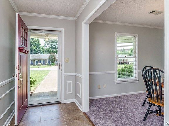 4th image of 11515 Fox Chase Dr