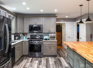 1560 Red Oak Rd, Dayton, OH 45432