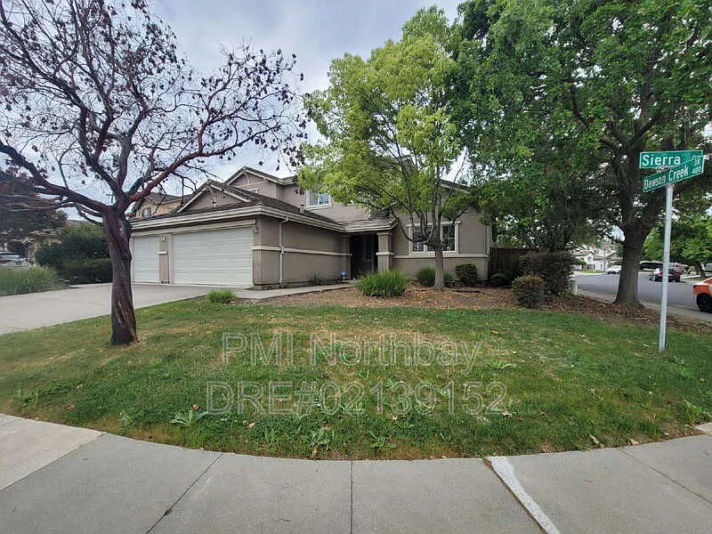 Building Photo - 4051 Sierra Ct